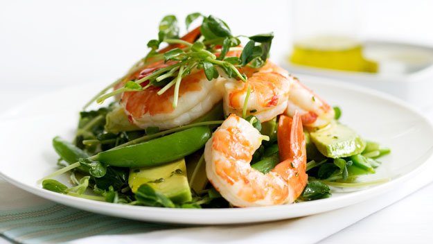 Kick Start a Healthy New Year with this Prawn, Avocado & Cucumber Salad